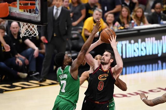 骑士克鹈鹕豪取开季9连胜 步行者送魔术5连败